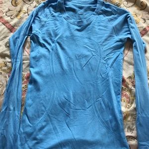 Lululemon size 6 light blue swiftly long sleeve
